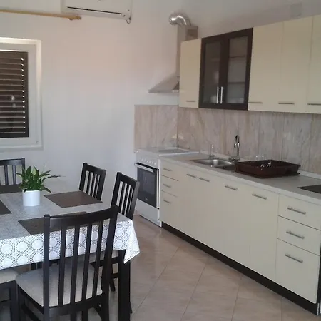 Suzana Apartment Tribunj (Sibenik-Knin)