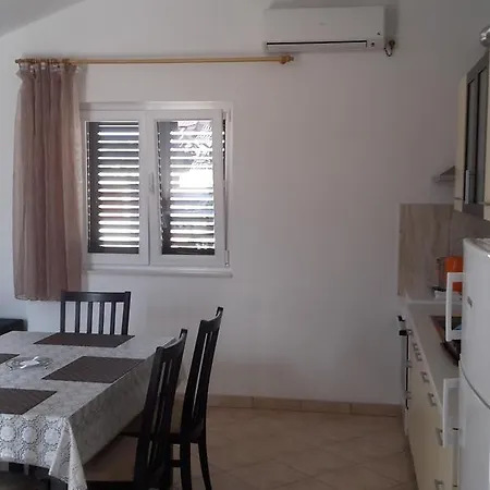 Apartment Suzana Tribunj (Sibenik-Knin)